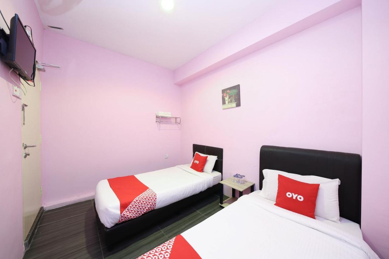 Oyo 1125 Ir Inn Hotel Секудаи Экстерьер фото