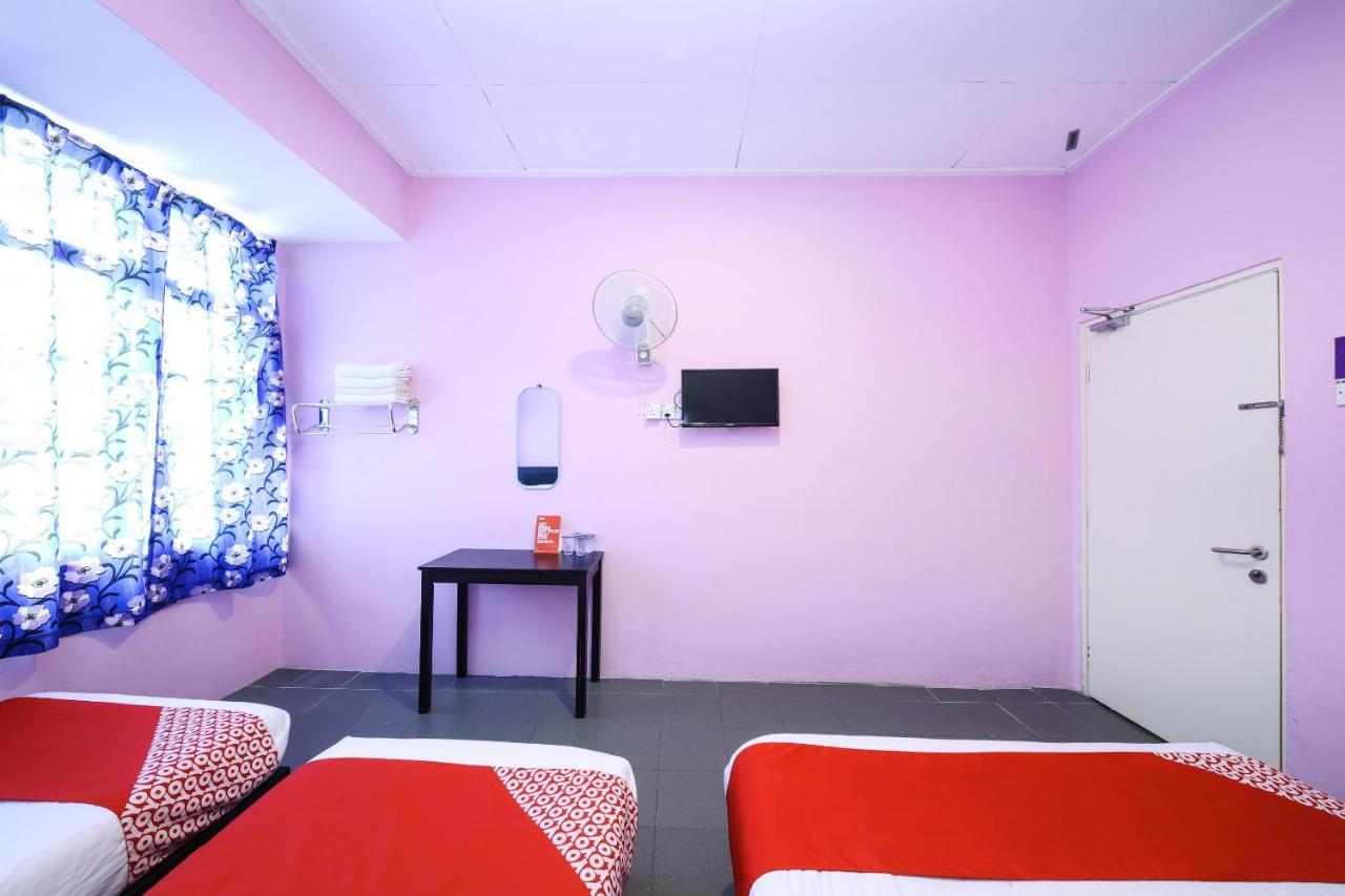 Oyo 1125 Ir Inn Hotel Секудаи Экстерьер фото