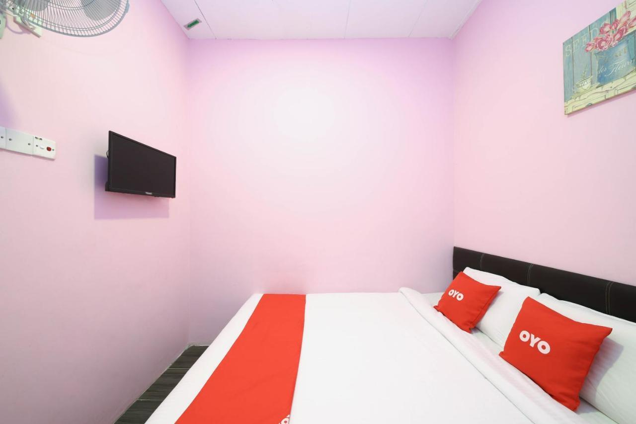 Oyo 1125 Ir Inn Hotel Секудаи Экстерьер фото